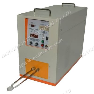 Verwarmingsbeginsel Inductie magnetisch veld Ultra hoge frequentie verwarmingsmachine lichtgewicht geavanceerde intelligentie