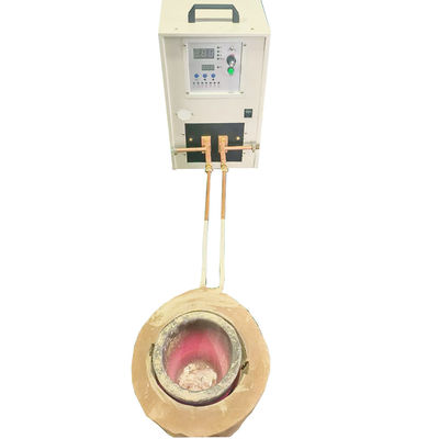 Goede prijs Soepele werking inductie smeltoven apparatuur met een smeltcapaciteit van 10KG 50KG ontworpen voor metaalsmeltklussen online