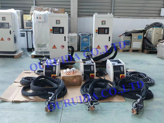 Industriële koelmachine uitgerust met draagbare IGBT-inductieboulverwarmingsmachine voor turbines Hydraulische stoomgas