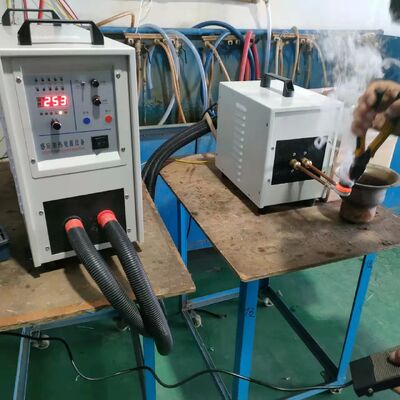Goede prijs UHF-20kw ultrahoge frequentie inductieverwarmingsmachine voor het doven, verharden, solderen online